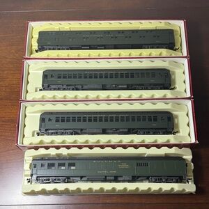 Rivarossi AHM Baltimore & Ohio HO Scale 4 Piece Passenger Car Set (New)